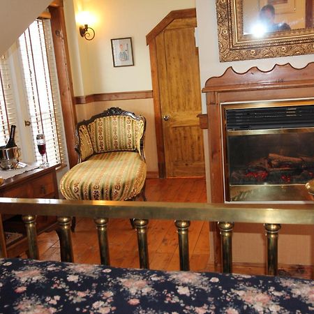 B&B Les Deux Pignons Petit-Saguenay Ruang foto