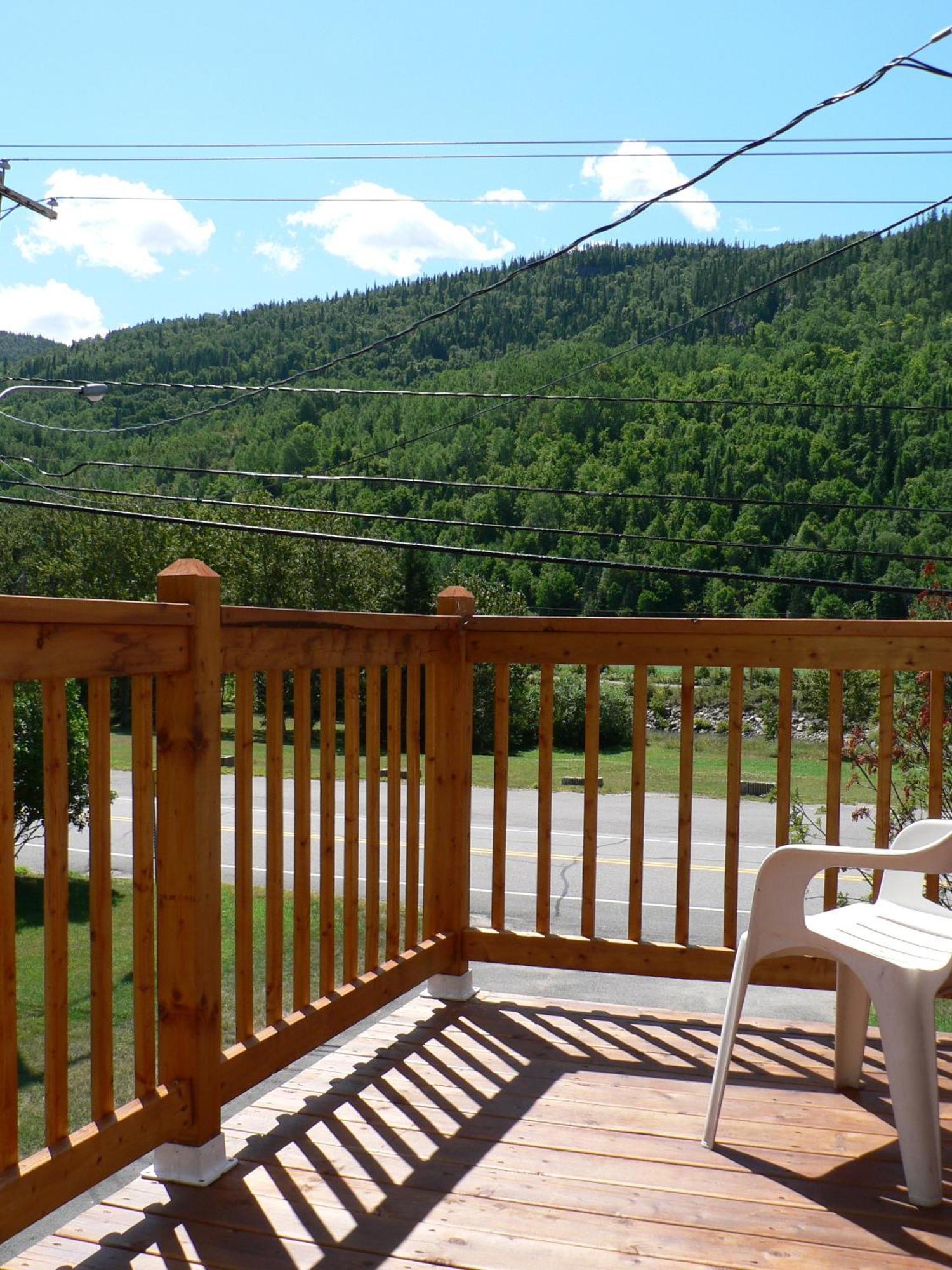 B&B Les Deux Pignons Petit-Saguenay Ruang foto